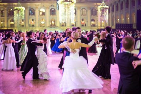 Vahid’s Viennese Waltz: A Night of Persian Passion and Unexpected Pranks!